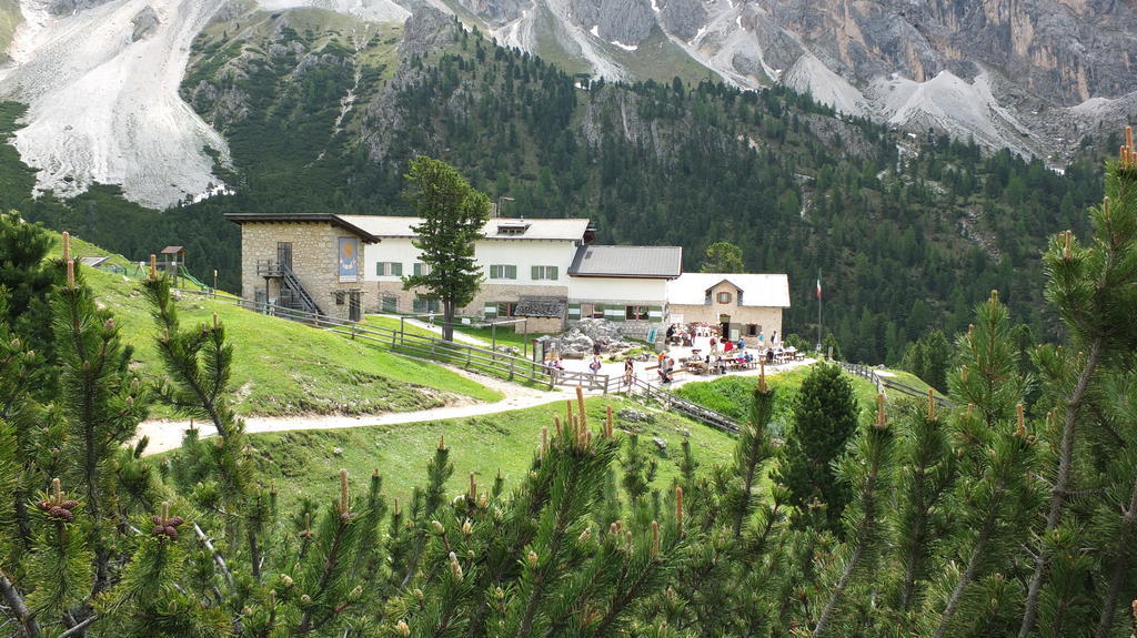 Garni Le Chalet Santa Cristina Val Gardena Exterior foto