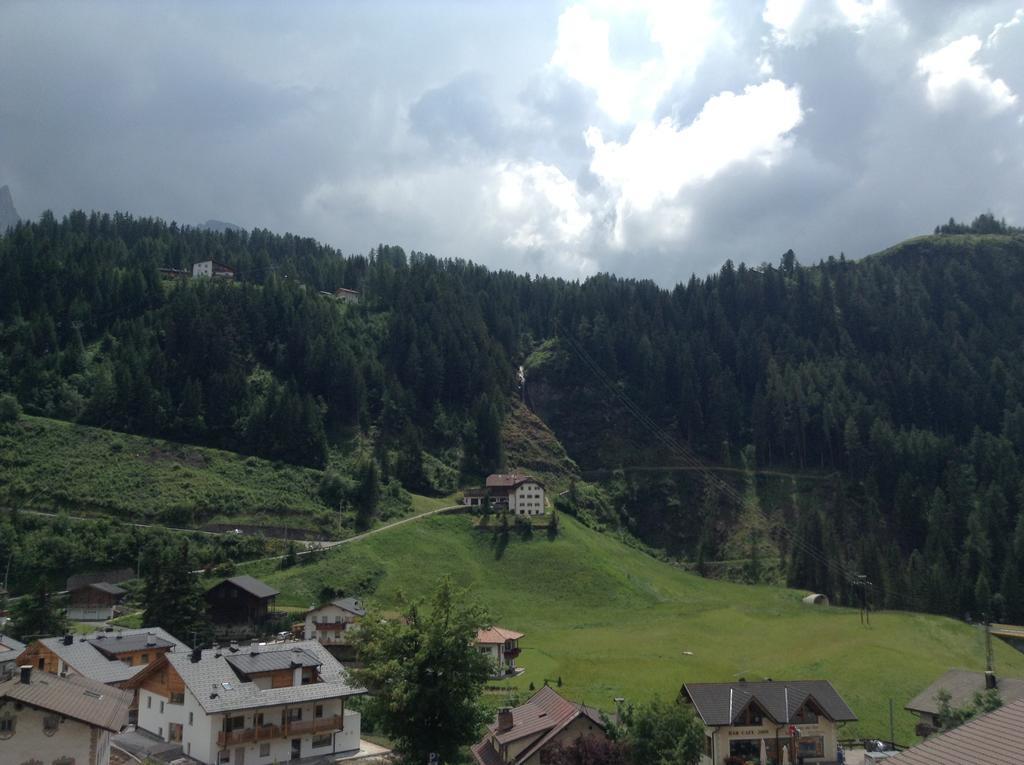 Garni Le Chalet Santa Cristina Val Gardena Exterior foto